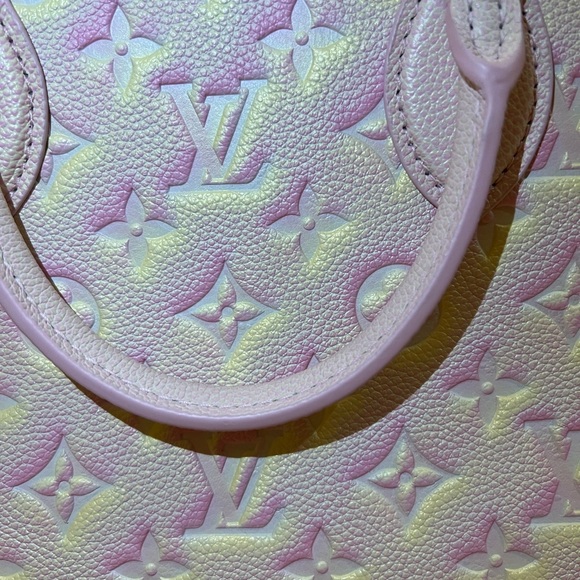 Stardust Louis Vuitton ON THE GO PM - Picture 5 of 8